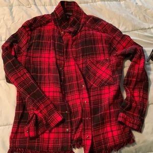 Fringe bottom plaid button up